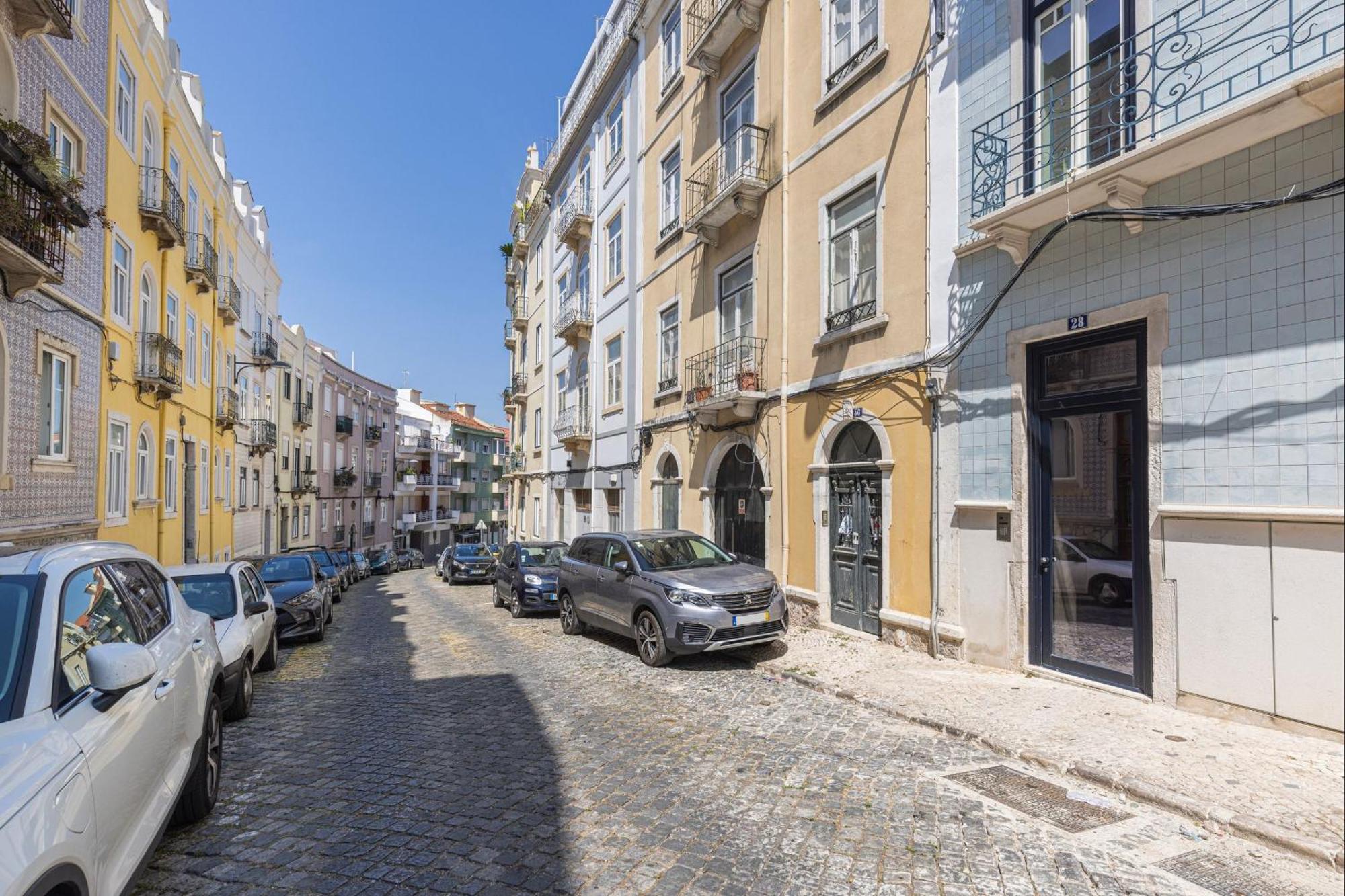 Whome Lisbon's Elite A Stylish & Modern W Patio Apartamento *